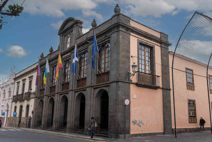 Tenerife 061 - San Cristóbal de La Laguna - Ayuntamiento.jpg